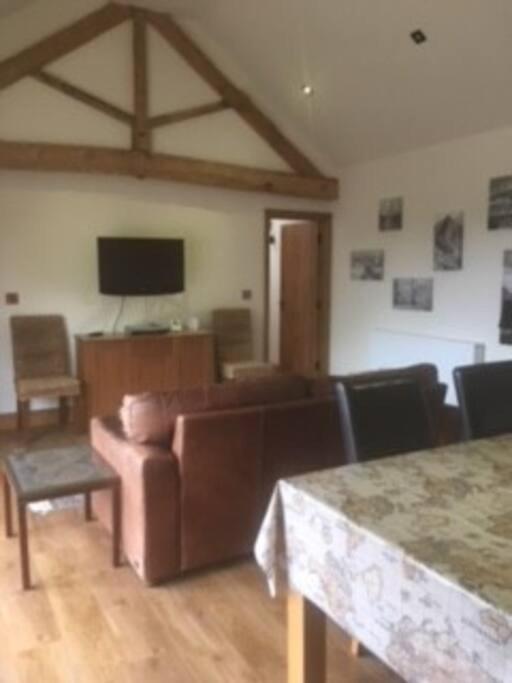 Courtside Barn, Lynn, Newport Villa Newport  Luaran gambar